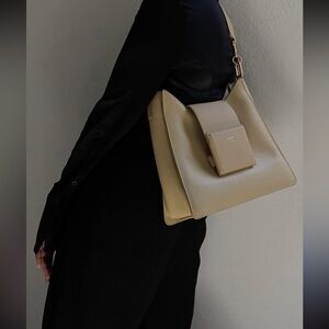 Oroton Leather Shoulder Bag